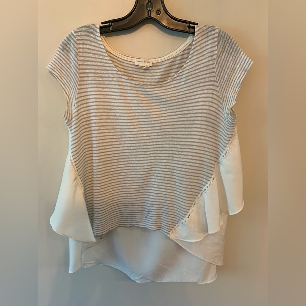 ANTHROPOLOGIES MEADOW RUE  Striped Linen/Cotton Tail Ruffle Sides Top